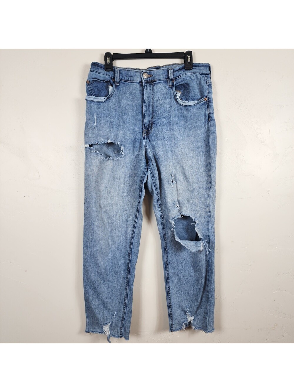 Aeropostale Curvy Mom Jeans Size 14 Regular Distressed Ripped High Rise Raw Hem